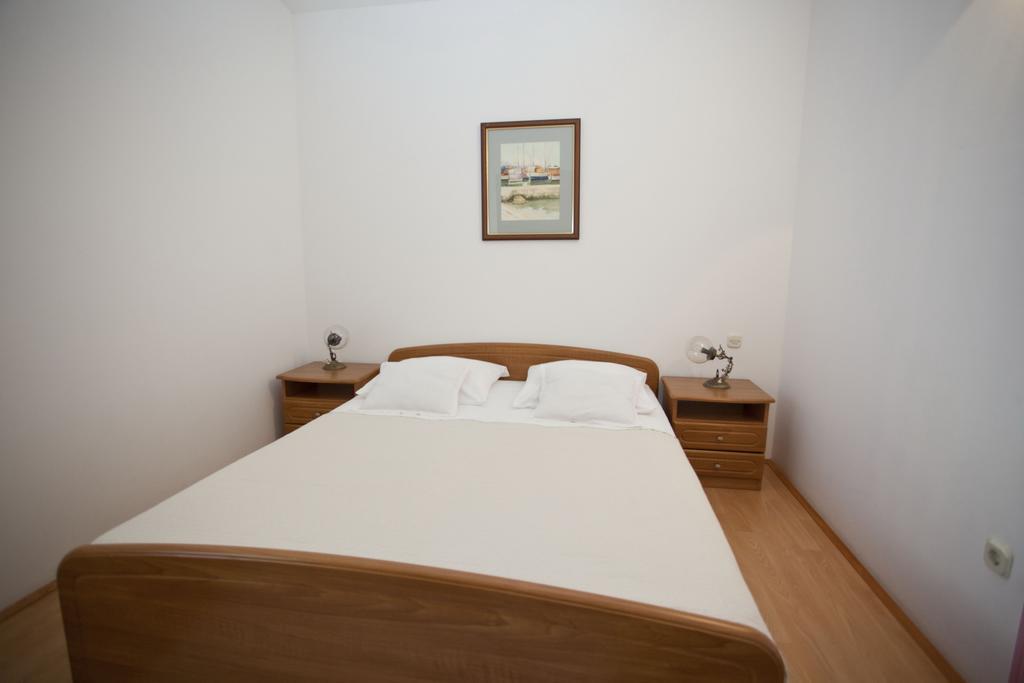 Apartments Daniela Makarska Quarto foto